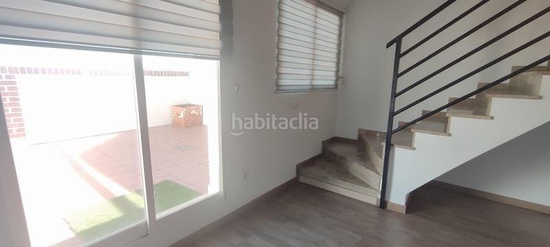 Foto 4cb48c0d-f4c3-4146-aa75-afe47bf4fc84. Rent penthouse with heating parking in Metro - Auditorio Paiporta