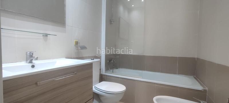 Foto 8ee18172-eb2f-4df7-b935-2db6a19e35e5. Rent penthouse with heating parking in Metro - Auditorio Paiporta