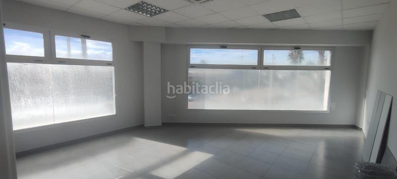 Foto 0ee7ee92-b4ea-438a-9ba9-0744bb67b6af. Rent business premise in Metro - Auditorio Paiporta