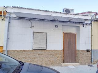 Maison  Calle del pintor segrelles. Oportunidad única en picassent!