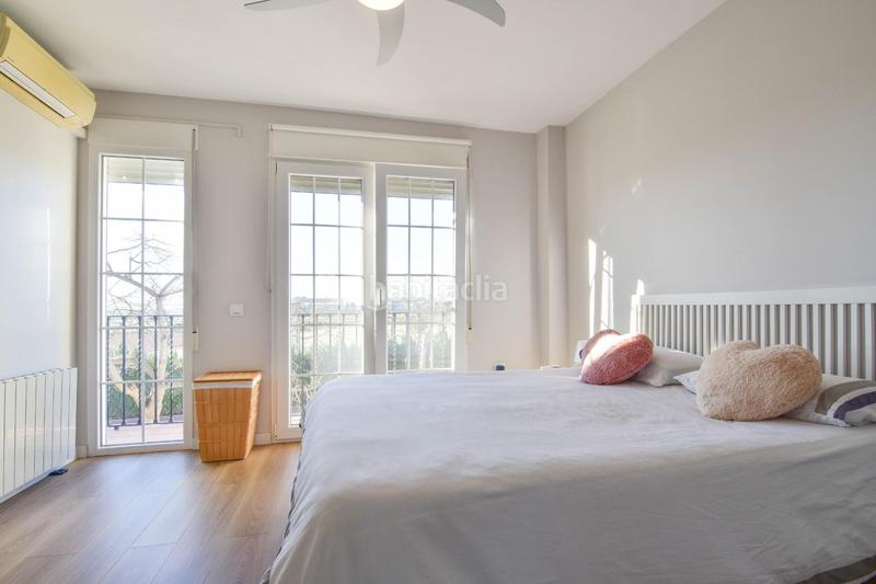 Foto 5457e59b-b2bb-4f29-940b-5d78b0389298. Casa adosada brillante adosado en Picanya