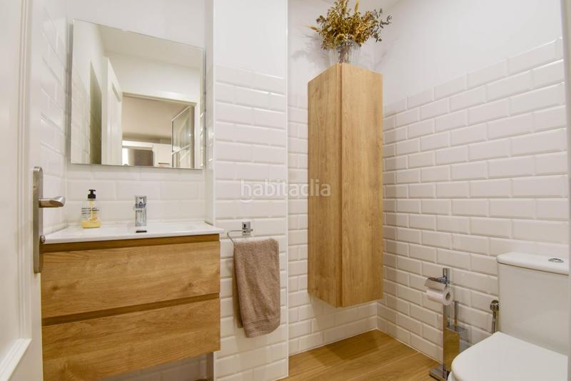 Foto b5190318-dcaf-4afc-b45f-f573ec956e4d. Casa adosada brillante adosado en Picanya