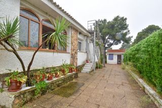 Chalet  Calle felipe ii. Un chalet un hogar único