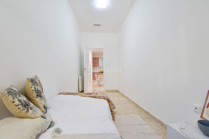 Foto 676b322e-a134-4b05-b14a-2a78e79bf769. Planta baixa amb aparcament a Benetússer