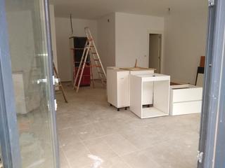 Miete Büro in Carrer d'en majó 27. Local en planta baixa amb terrassa!!!!!!