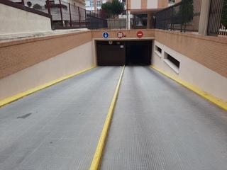Parking voiture  Camí de la plana