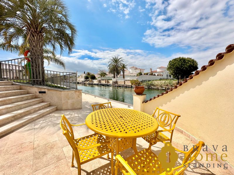 Foto 0ba4cebe-193d-4910-99ba-fe92d85d7ccf. Casa amb calefacció aparcament piscina a Segre - Ebre - Ter Empuriabrava