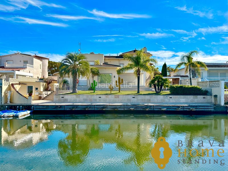 Foto 0ebd2991-6203-4352-abc0-0ce4869cdb74. Casa amb calefacció aparcament piscina a Segre - Ebre - Ter Empuriabrava