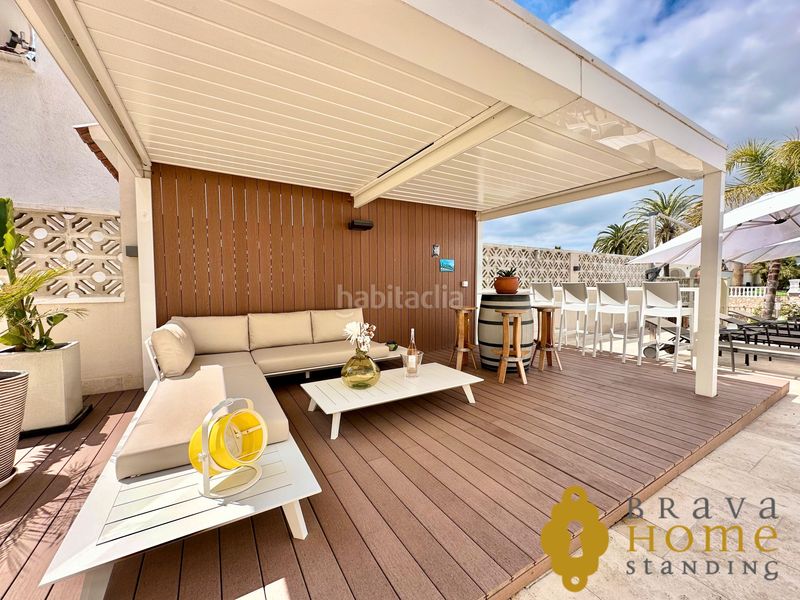 Foto 53175993-29df-4d7d-8ebf-3dd7ddec2979. Casa amb calefacció aparcament piscina a Segre - Ebre - Ter Empuriabrava