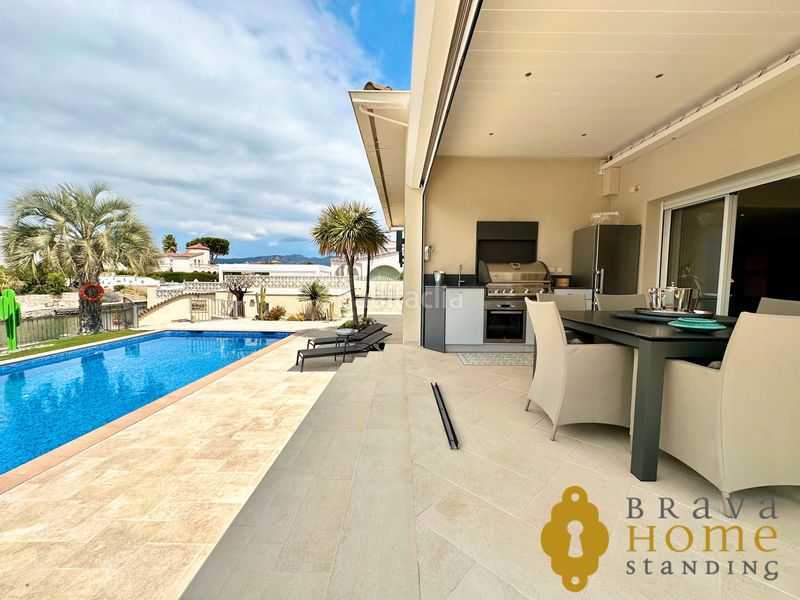 Foto 9b1f08a2-f981-4625-ad4d-bed7e0837742. Casa amb calefacció aparcament piscina a Segre - Ebre - Ter Empuriabrava