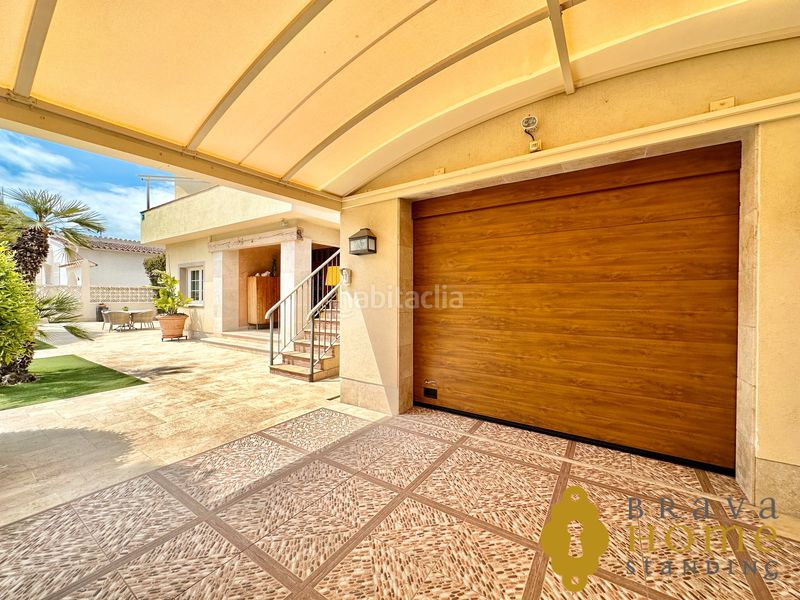 Foto e4923cf7-705c-46e2-ba90-232dd70495be. Casa amb calefacció aparcament piscina a Segre - Ebre - Ter Empuriabrava