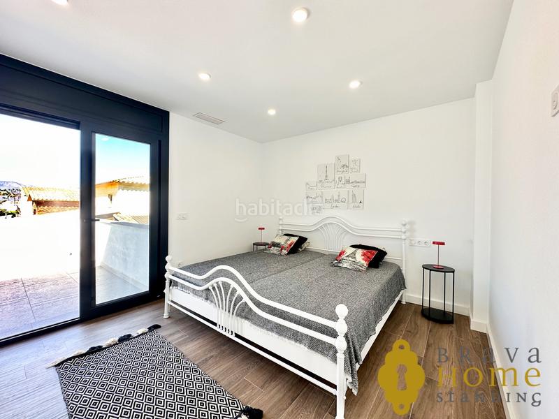 Foto d3e48329-2982-40ea-ace5-941ce2c6aa05. Casa con riscaldamento parcheggio piscina in Requesens Empuriabrava