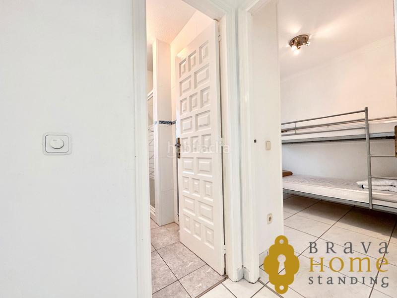 Foto 05d9b344-ddaf-4012-a1c2-15d38eb00e8b. Casa bonita casa al canal ancho con amarre de 12,50m2 en venta en Empuriabrava