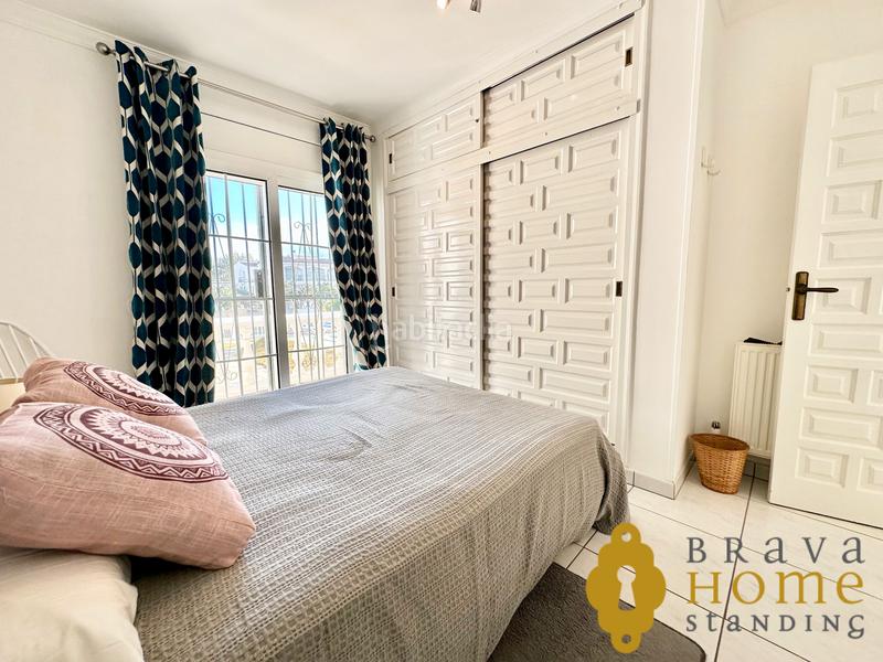 Foto 31f6dda0-c814-49f0-93af-fb063612893c. Casa bonita casa al canal ancho con amarre de 12,50m2 en venta en Empuriabrava