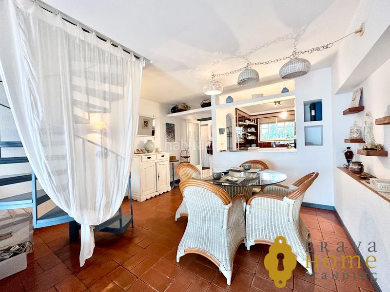 Foto 9feb6a70-c721-41e4-8a4c-c928d196f097. Casa a avinguda port canigó 22 a Santa Margarida Roses