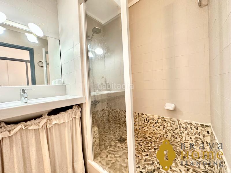 Foto c75bdf6d-a0c4-4184-9cff-03d9352771fd. Casa a avinguda port canigó 22 a Santa Margarida Roses