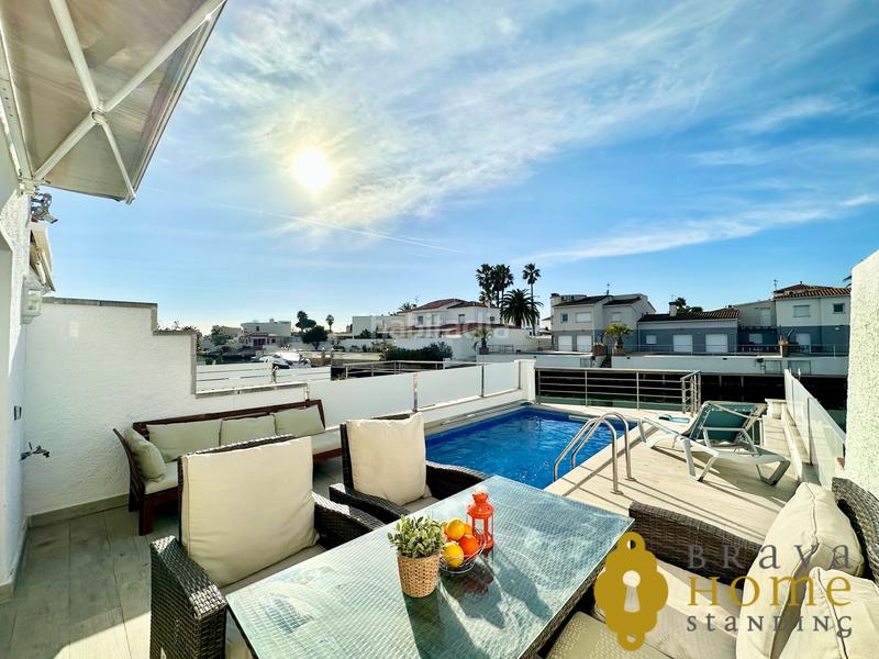 Foto 0b36dfda-f112-482a-b8e2-2ea0e9ec8a72. Maison avec parking piscine dans Francolí - Freser - Noguera Empuriabrava