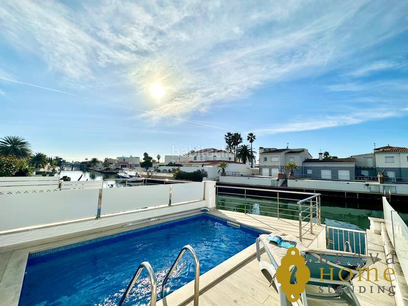 Foto 2c71234e-43d8-49c8-8cff-b01a3760a42c. Maison avec parking piscine dans Francolí - Freser - Noguera Empuriabrava