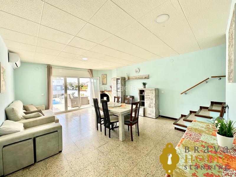 Foto 4ecb9a22-ca5c-494f-841c-6bc46bffa87c. Maison avec parking piscine dans Francolí - Freser - Noguera Empuriabrava