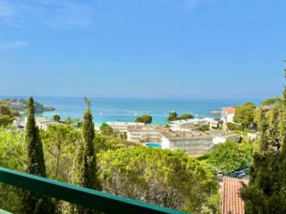 Maison  Avinguda de josé díaz pacheco. Casa con vista mar, a 100m de la playa de almadraba - roses