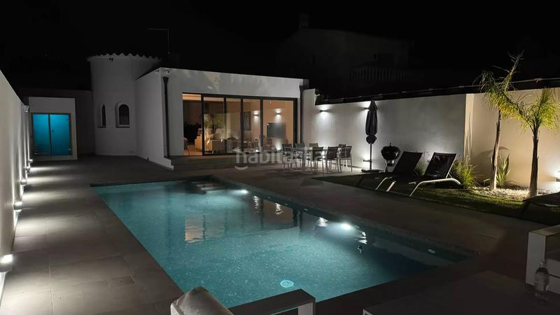Foto 2919fd63-40f5-4301-b923-2c2143783bed. Haus mit parking pool in Cap Ras - Creus - Falconera Empuriabrava