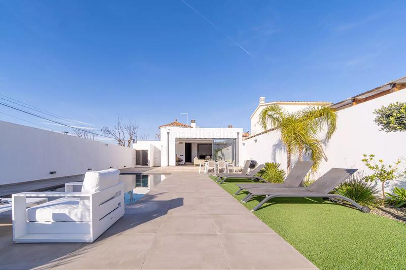 Foto d15af2a5-6f1a-4ba9-a4fb-815cb70519be. Haus mit parking pool in Cap Ras - Creus - Falconera Empuriabrava