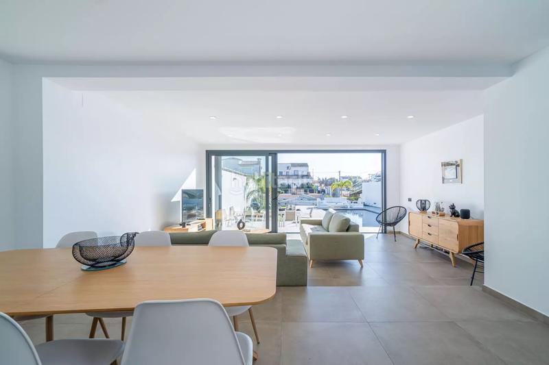 Foto db2e53aa-739f-45a1-a678-0dff51d938a2. Haus mit parking pool in Cap Ras - Creus - Falconera Empuriabrava