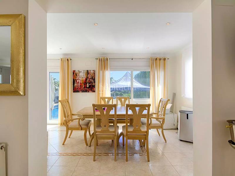 Foto 95f41551-7a58-4577-b640-537d53ab3ac0. Maison avec parking piscine dans Tordera - Fluvià - Llobregat Empuriabrava