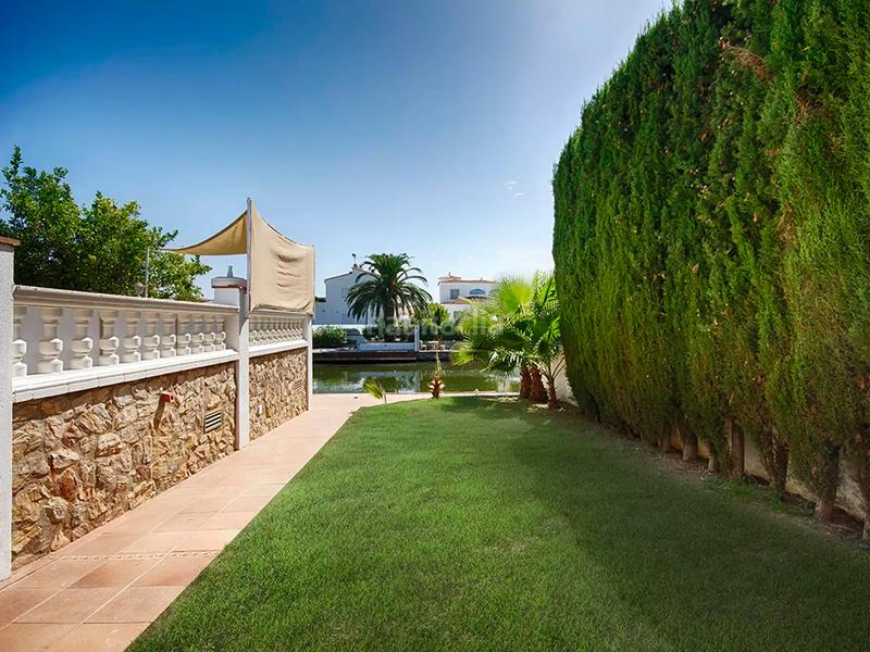 Foto 974fa5b2-e785-4875-9b84-897ca130242f. Maison avec parking piscine dans Tordera - Fluvià - Llobregat Empuriabrava