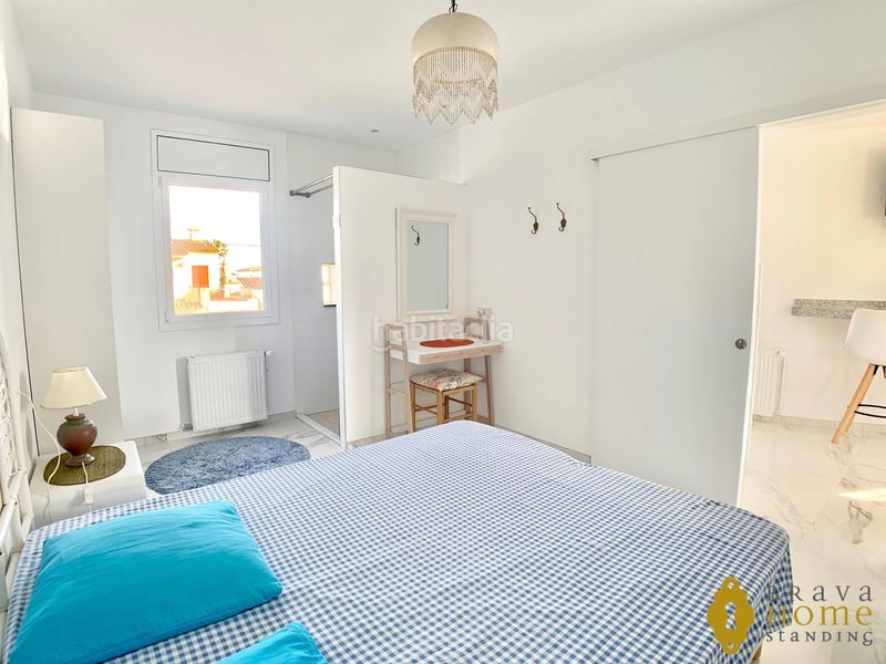 Foto ab5f5718-ea83-41b7-9385-5790a6c88687. Casa amb calefacció aparcament piscina a Cap Ras - Creus - Falconera Empuriabrava