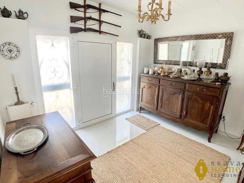 Foto d155c796-70db-48ce-a5ba-b065ea80331d. Casa amb calefacció aparcament piscina a Cap Ras - Creus - Falconera Empuriabrava