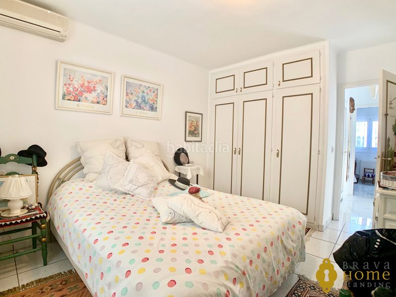 Foto f5772c6e-0113-4963-a7a4-6718679d7244. Casa amb calefacció aparcament piscina a Cap Ras - Creus - Falconera Empuriabrava