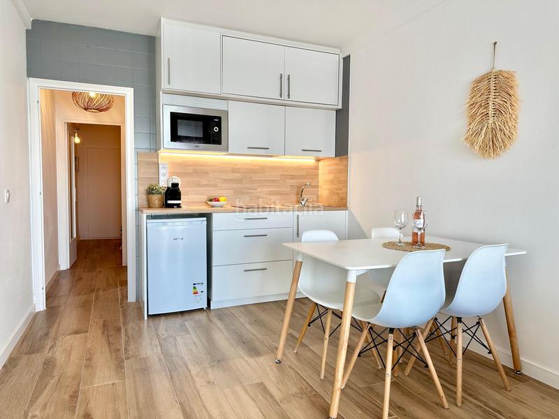 Foto 0238eba8-3f2f-4a41-a03e-5df50c0e4831. Piso en carretera canyelles 12 precioso apartamento en 1era linea de mar con licencia turística y parking privado en Roses