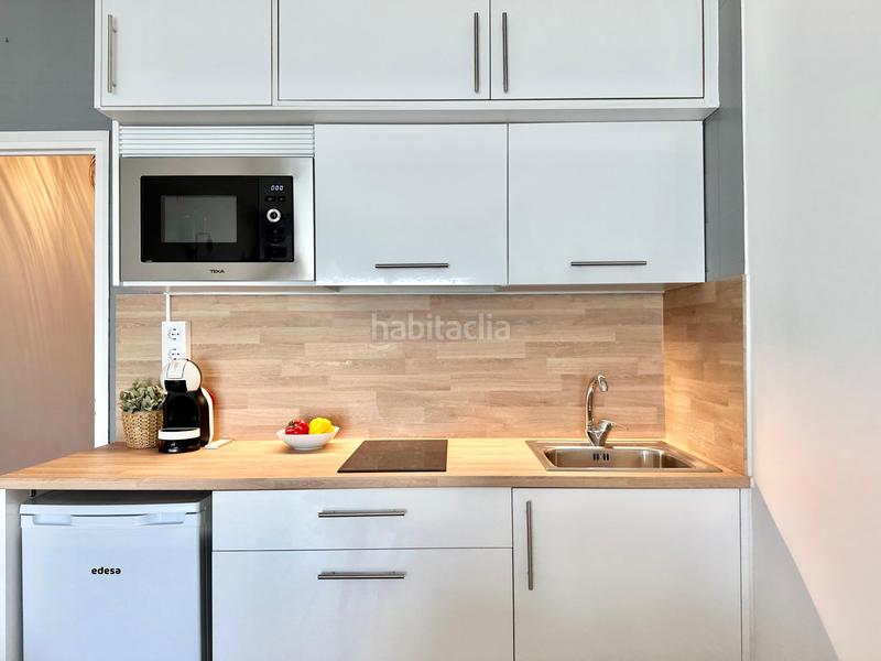 Foto 233007a1-4f0b-4ff0-afdc-496d3a88c119. Piso en carretera canyelles 12 precioso apartamento en 1era linea de mar con licencia turística y parking privado en Roses