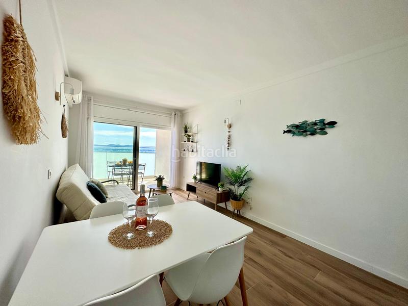Foto 2da72f93-0dfe-464c-a2bb-6241bb5e073b. Piso en carretera canyelles 12 precioso apartamento en 1era linea de mar con licencia turística y parking privado en Roses