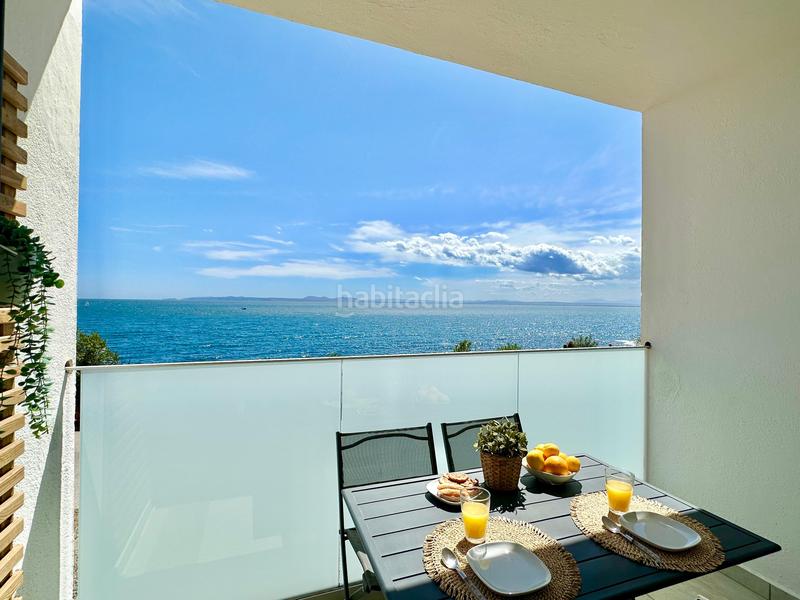 Foto 4b4653cc-1b77-47ae-be87-95491390561d. Piso en carretera canyelles 12 precioso apartamento en 1era linea de mar con licencia turística y parking privado en Roses