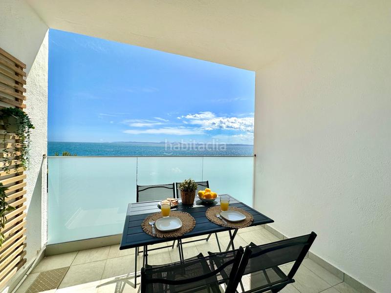 Foto db8d6bab-dd95-4af7-8624-a2473e0c90a8. Piso en carretera canyelles 12 precioso apartamento en 1era linea de mar con licencia turística y parking privado en Roses