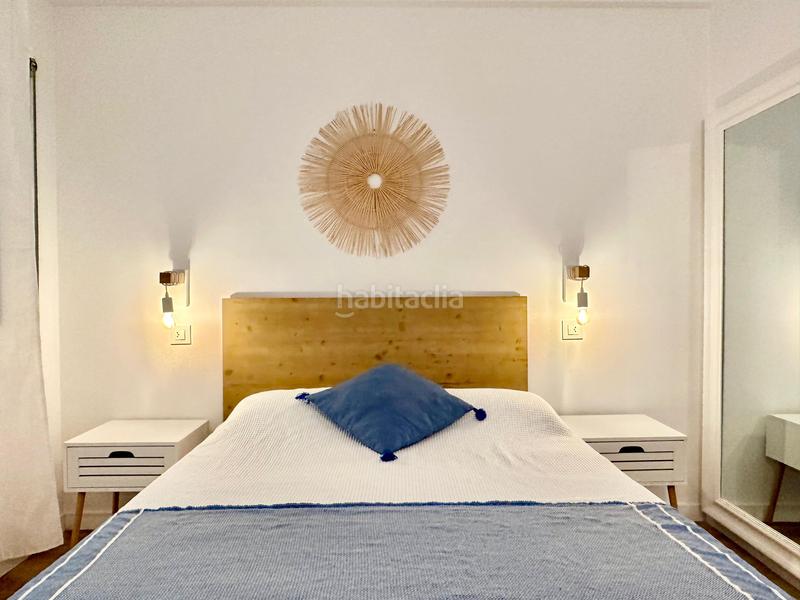 Foto ec8f9dcd-48a6-4cdc-a02f-4bc63a039255. Piso en carretera canyelles 12 precioso apartamento en 1era linea de mar con licencia turística y parking privado en Roses