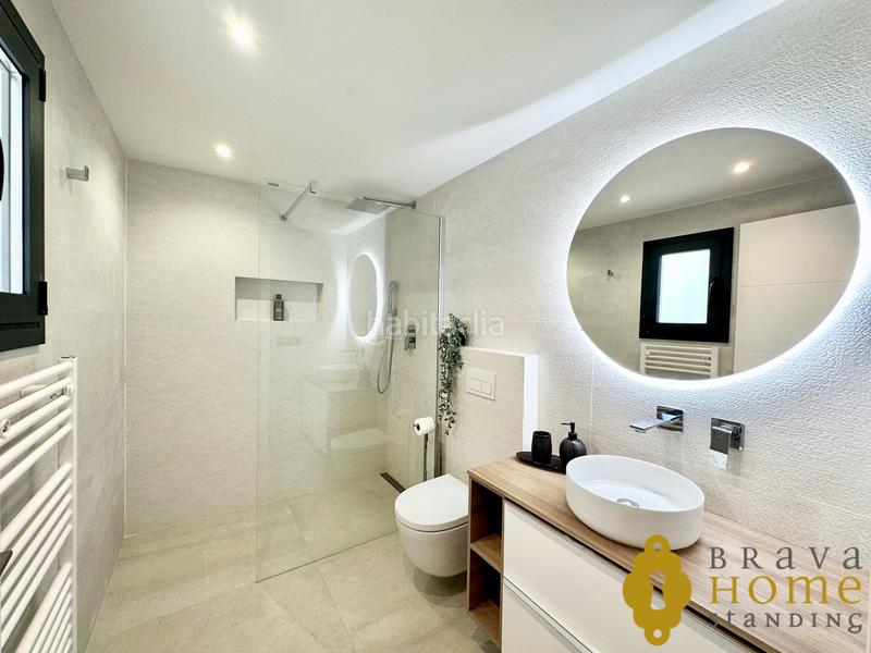 Foto 1afc7d86-3622-40d8-8e3d-8cde4587d58c. Casa  con vistas panorámicas al mar en venta . en Roses