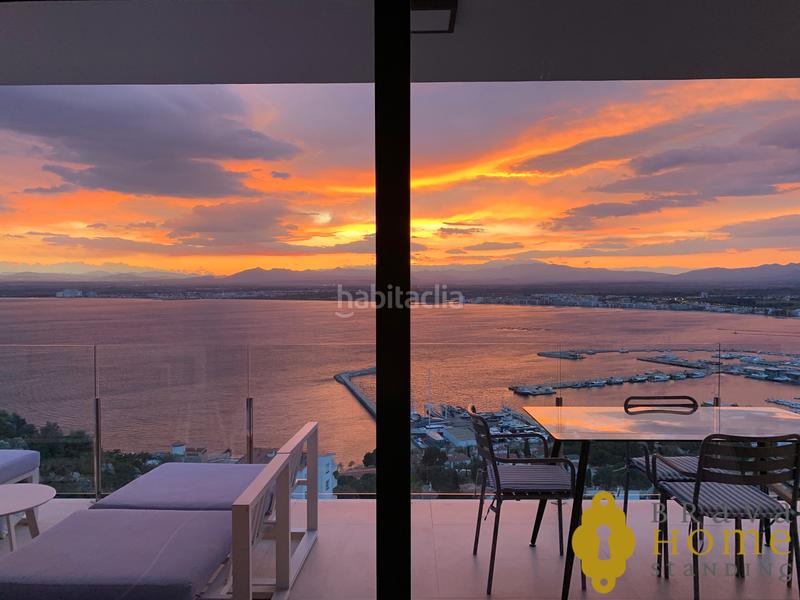 Foto 24199dbd-3e2f-4c64-89eb-d88198d0c122. Casa  con vistas panorámicas al mar en venta . en Roses