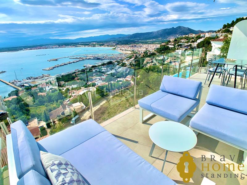 Foto 59804617-331d-4a8b-b8d0-a8b6b5e2335b. Casa  con vistas panorámicas al mar en venta . en Roses