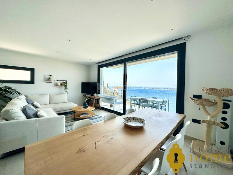 Foto 5ea6138f-1096-4d7b-b549-ccc88409f049. Casa  con vistas panorámicas al mar en venta . en Roses