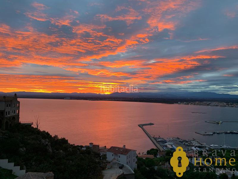 Foto 65f79b9c-3251-4fb7-b463-c4472d52555c. Casa  con vistas panorámicas al mar en venta . en Roses