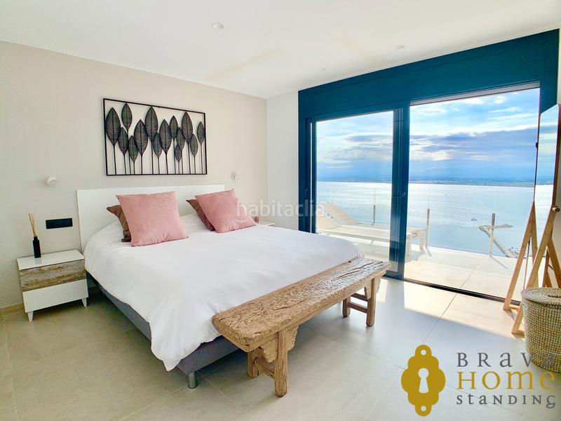Foto f051dbf3-b85d-491a-bf58-2665f2495ca5. Casa  con vistas panorámicas al mar en venta . en Roses