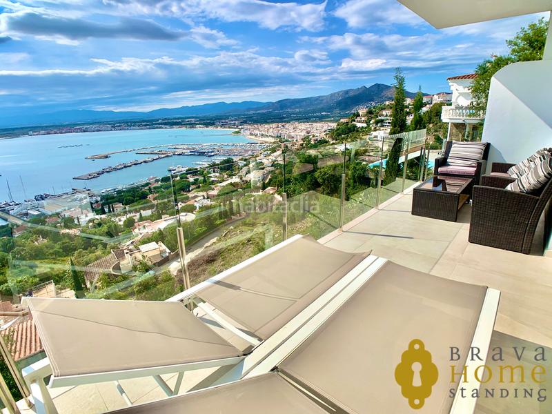 Foto f1ce7098-45e1-4296-b2ce-55f62f1af156. Casa  con vistas panorámicas al mar en venta . en Roses