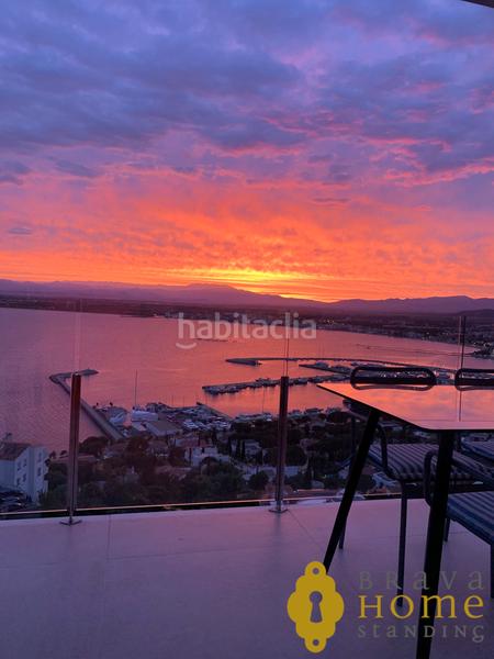Foto fcbdf583-5ae4-4a75-bd6b-beaea65f18ce. Casa  con vistas panorámicas al mar en venta . en Roses