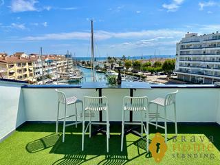 Attique  Carrer cavall de mar. Atico dúplex de excepción en el puerto de empuriabrava con vista