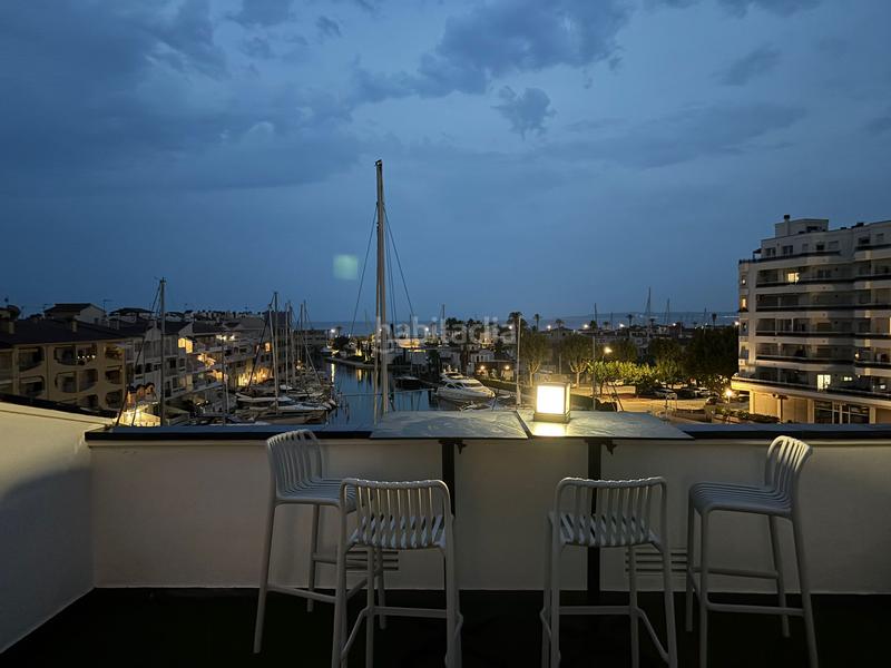 Foto 258fc05a-ea81-48b2-8716-09a58a42ddd3. Attico con parcheggio in Salins - Cavall de Mar Empuriabrava