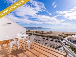 Piso  Carrer salins 1 línea 2. Ideal inversión: apartamento con licencia turística y vistas pan