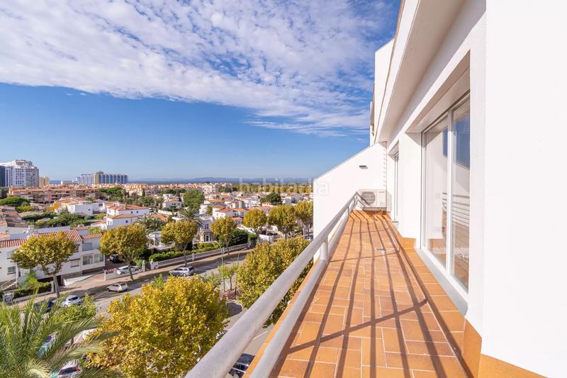 Foto 010df74a-e655-4bbe-a432-529f4c6738fc. Flat in carrer salins 1 línea 2 in Salins - Cavall de Mar Empuriabrava